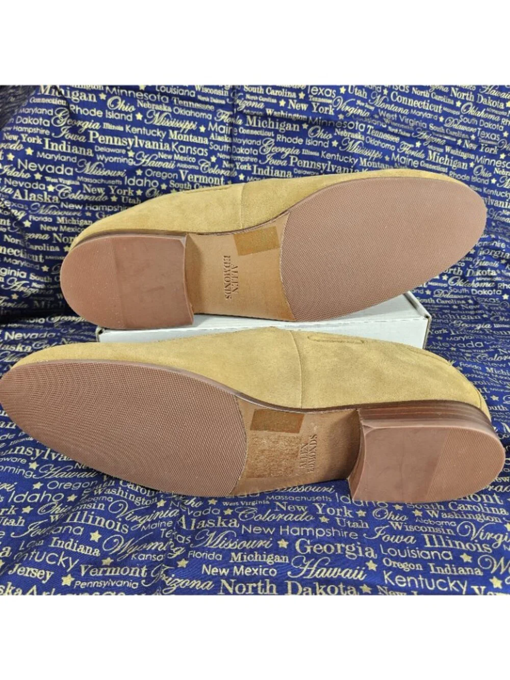 Allen Edmonds Presley Slip On Tassel Loafer Suede Mens Size 11D New Light Tan